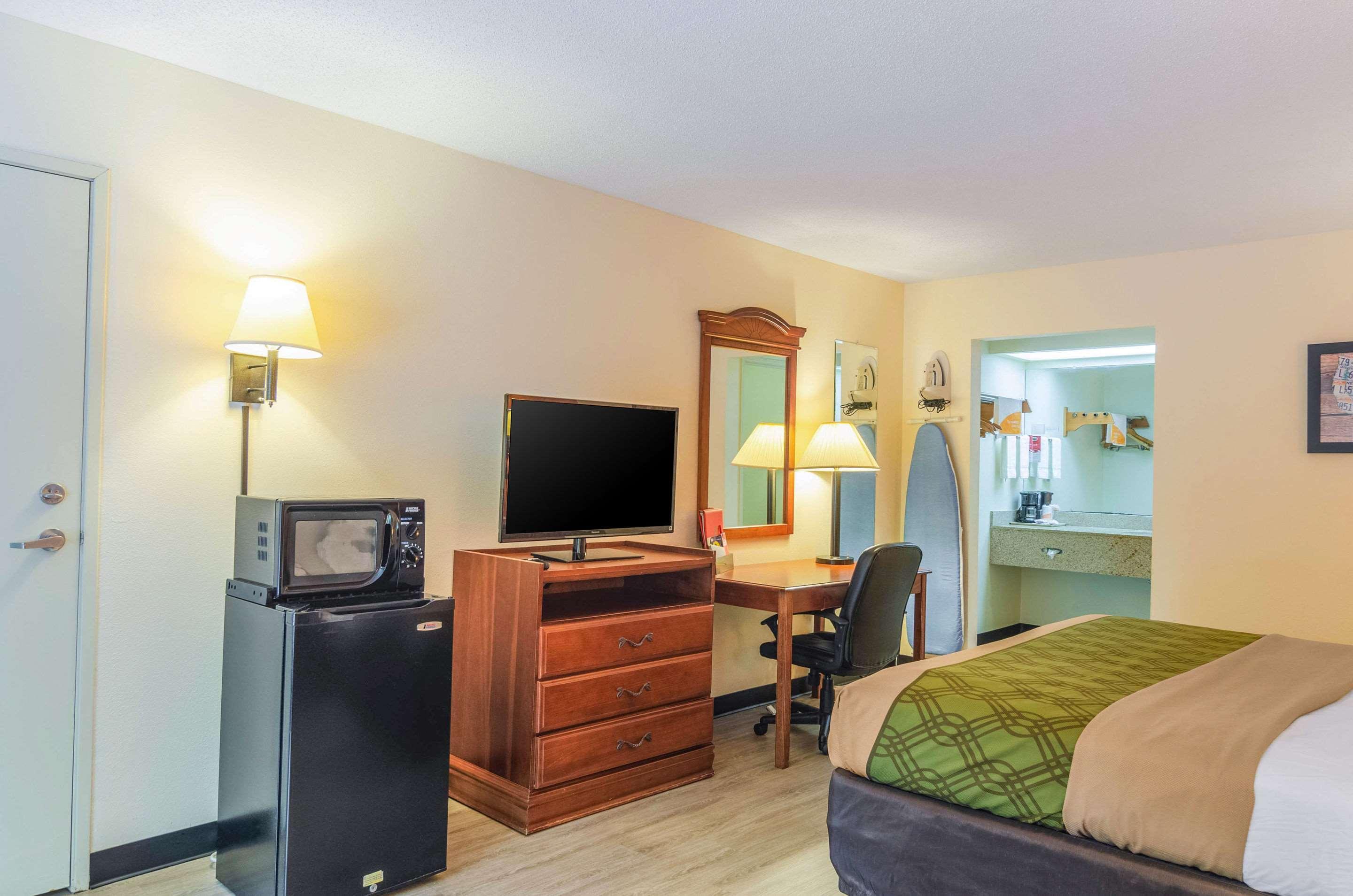 Econo Lodge Inn & Suites Gulfport Luaran gambar