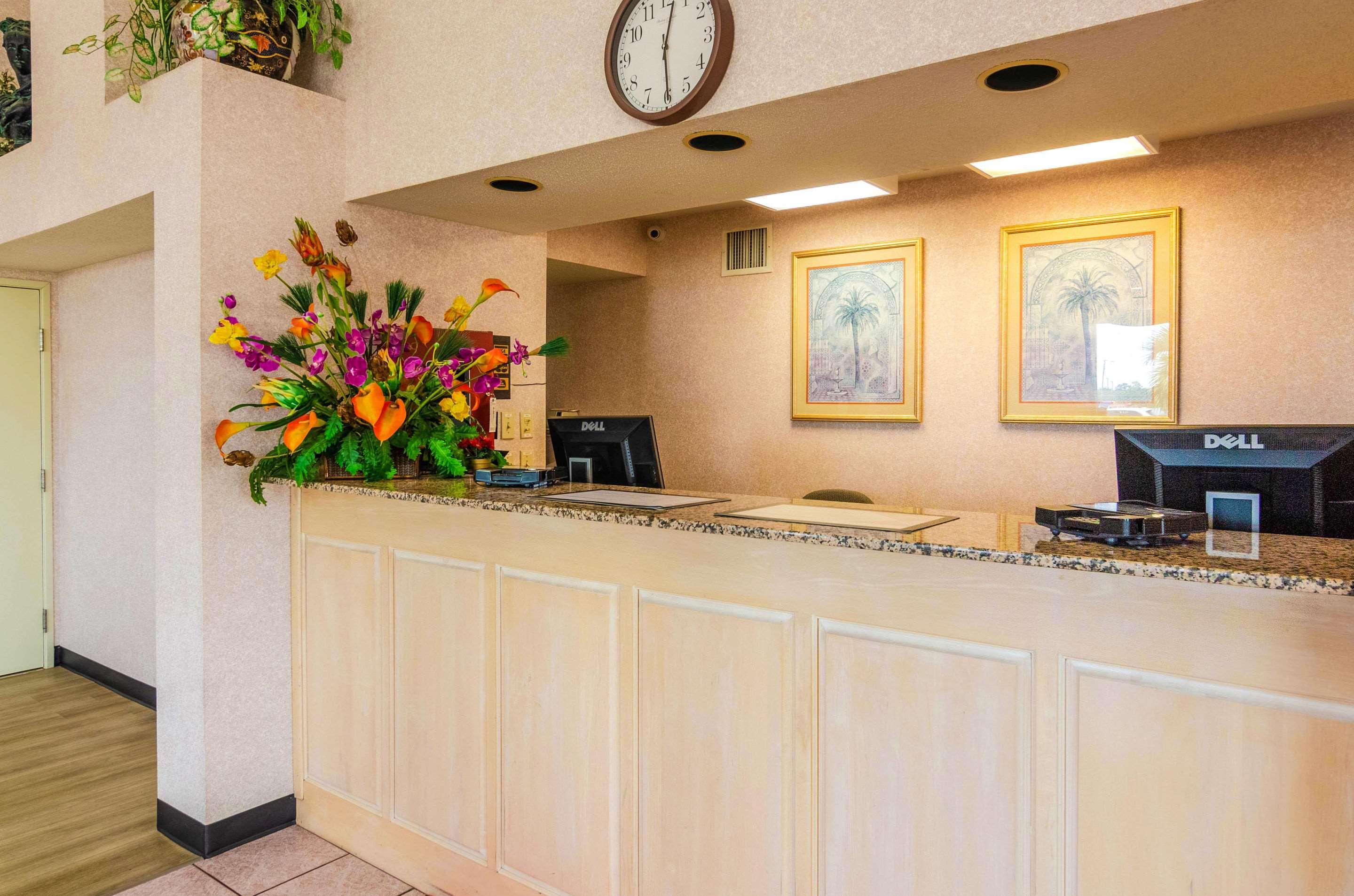 Econo Lodge Inn & Suites Gulfport Luaran gambar