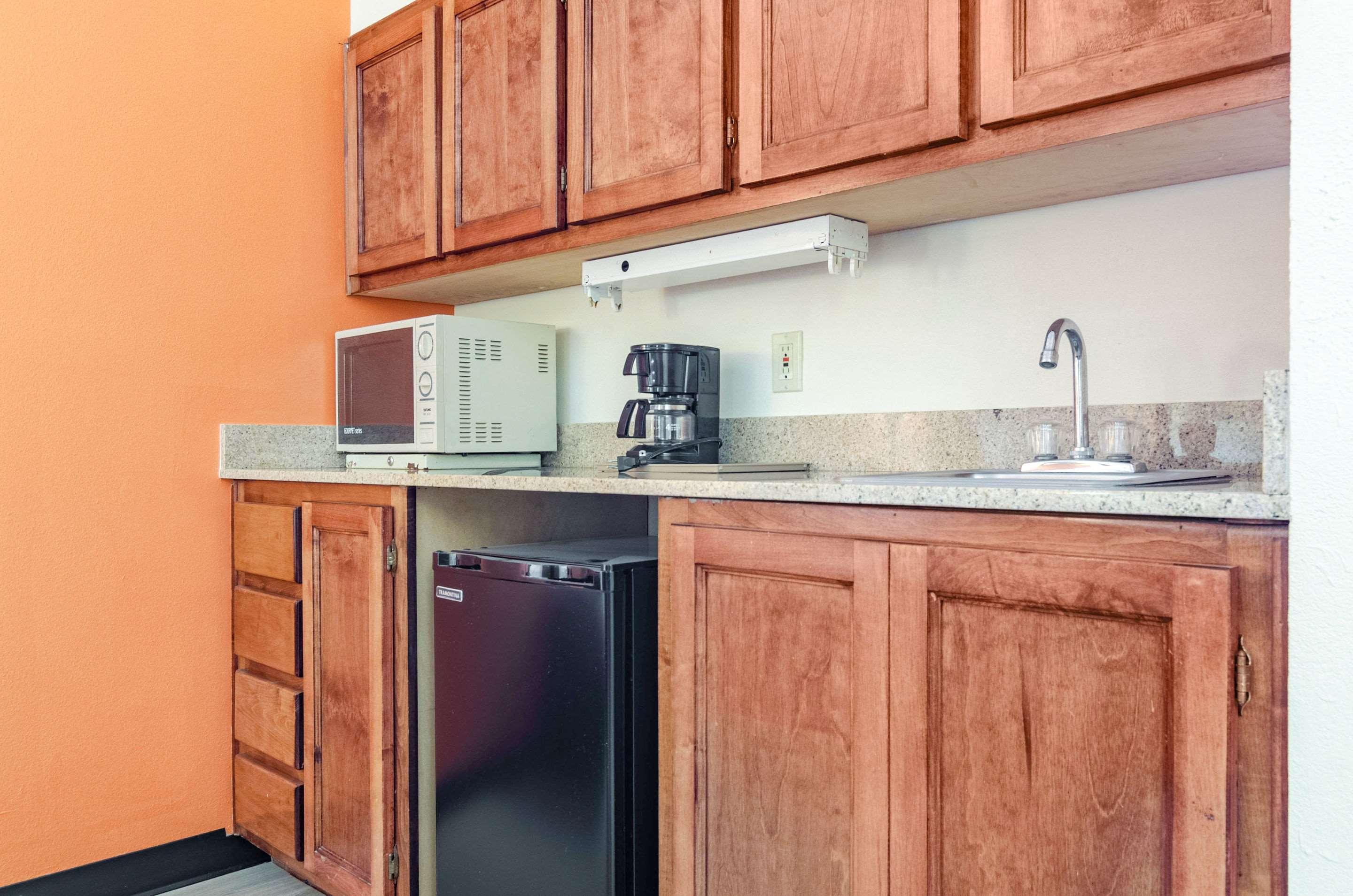 Econo Lodge Inn & Suites Gulfport Luaran gambar
